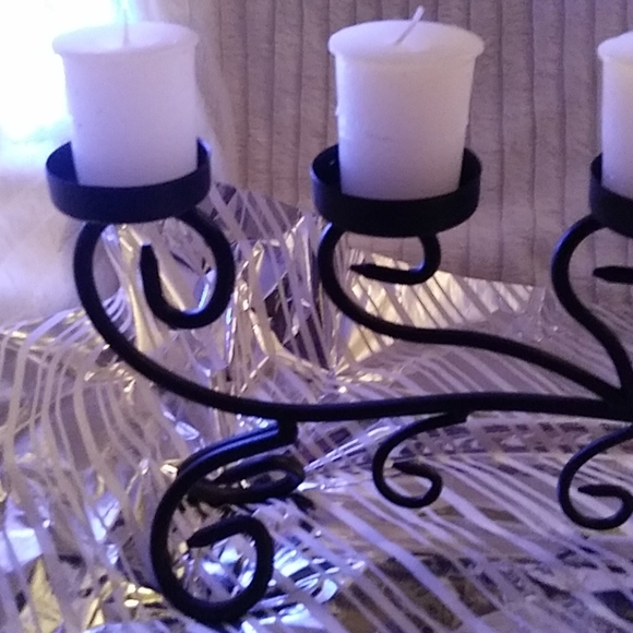 EUC Candleabra for 6 votive candles. Black Wrought Iron..gorgeous when lit!!🔥🔥 - Picture 6 of 8